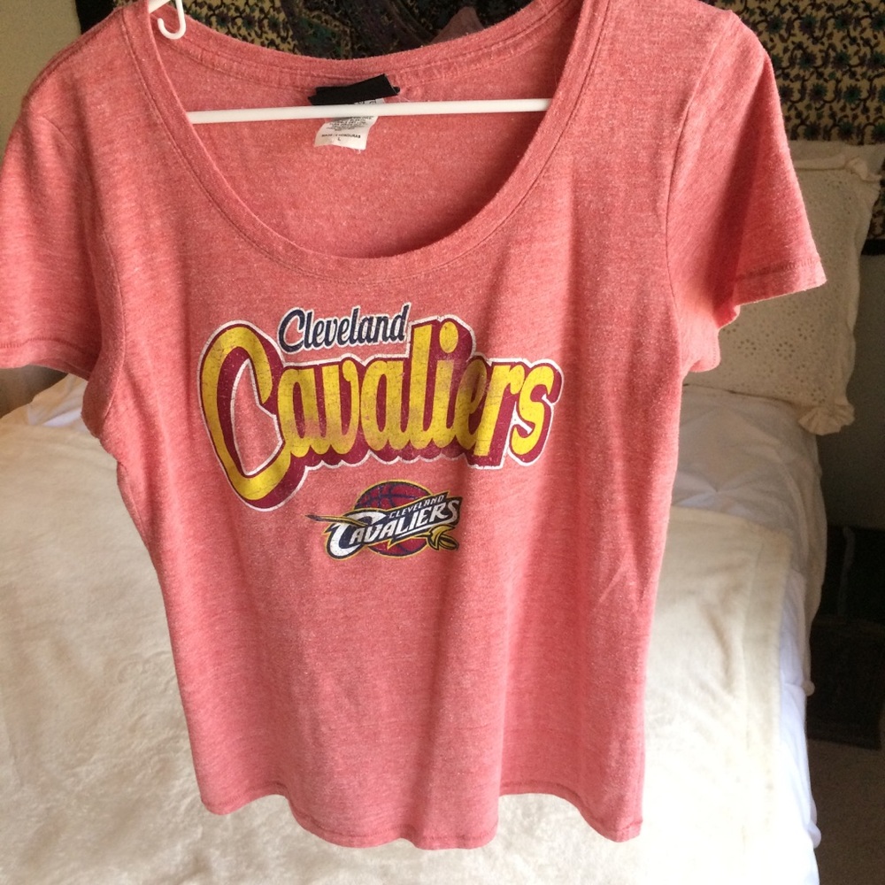 Cleveland Cavaliers L Tee EUC - Picture 5 of 7